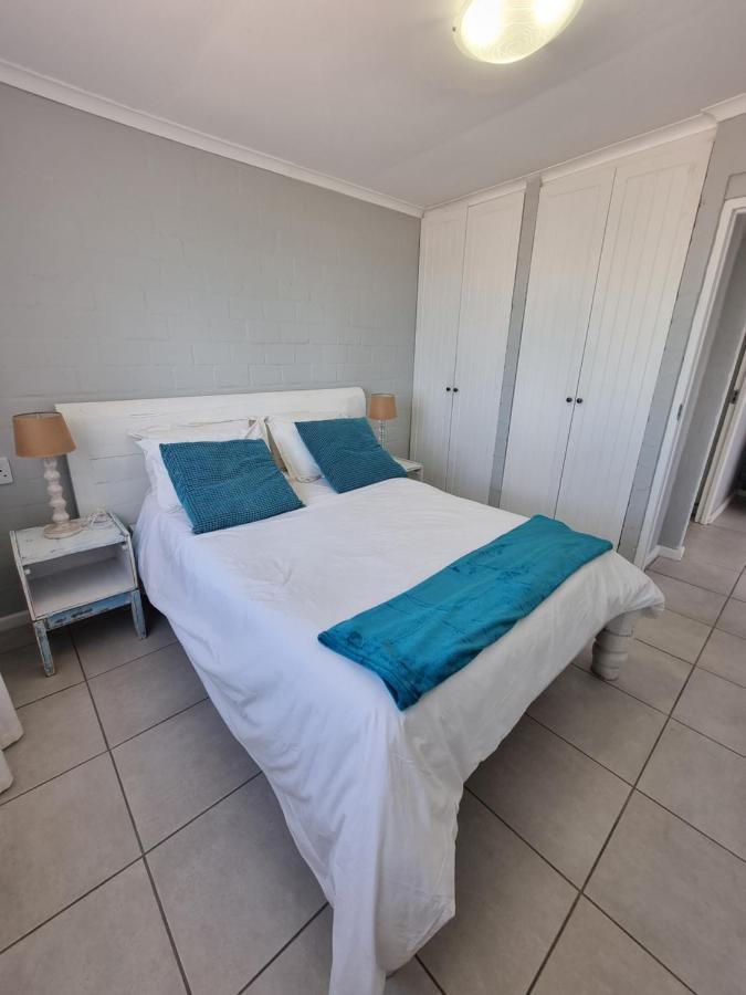 Rustic Hill Apartment Langebaan Bagian luar foto