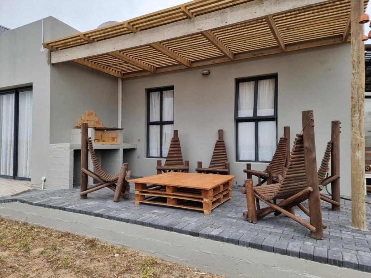 Rustic Hill Apartment Langebaan Bagian luar foto