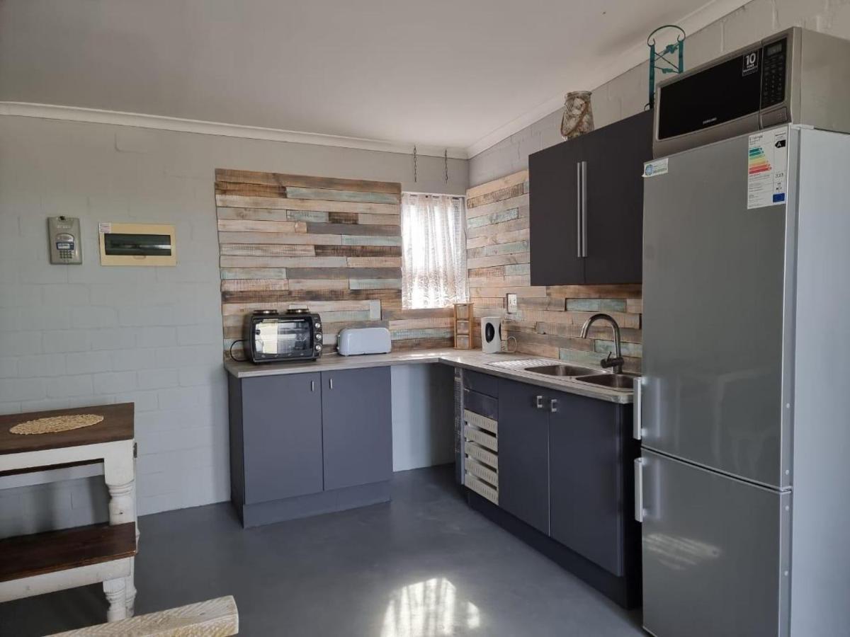 Rustic Hill Apartment Langebaan Bagian luar foto