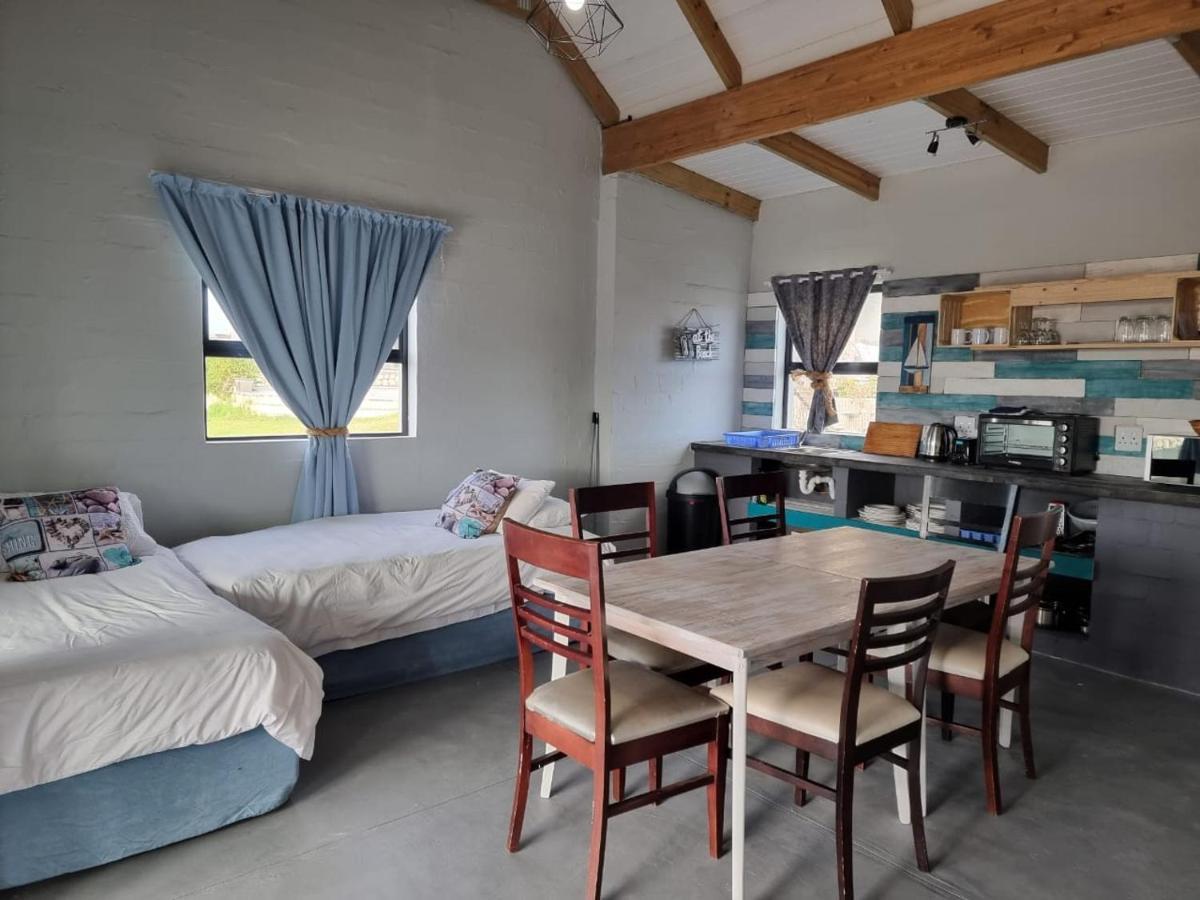 Rustic Hill Apartment Langebaan Bagian luar foto