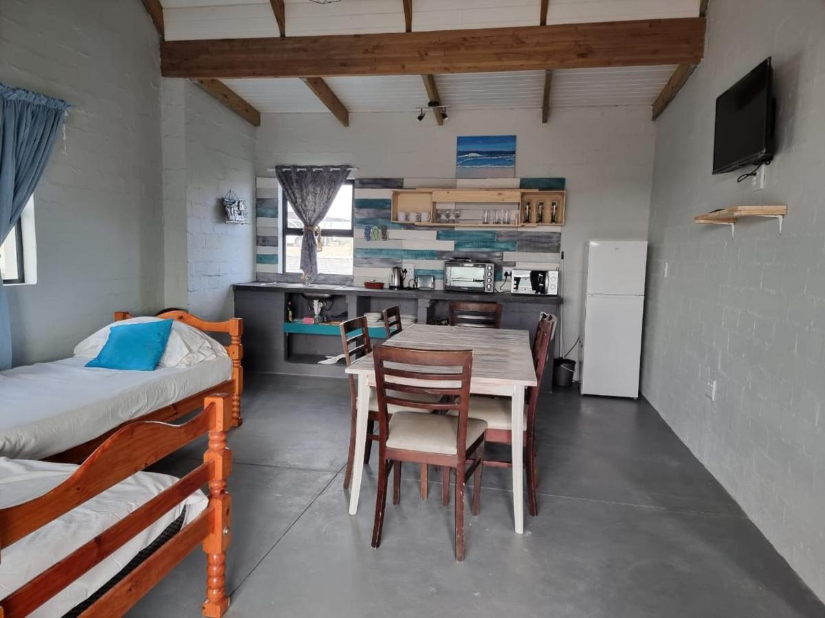 Rustic Hill Apartment Langebaan Bagian luar foto
